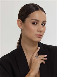 Серьги из&nbsp;серебра с&nbsp;Бриллиантом