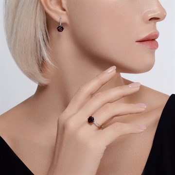 Серьги из серебра с Гранатом и фианитом