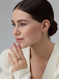 Серьги из золота с изумрудом и Бриллиантом