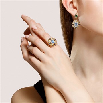 Серьги из серебра с фианитом