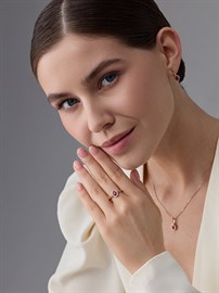 Кольцо из золота с рубином и Бриллиантом