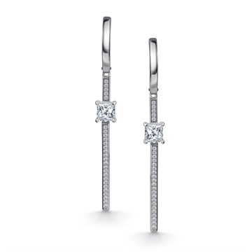 Серьги из серебра с фианитом