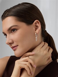 Серьги из серебра с фианитом