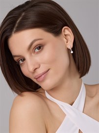 Серьги из серебра с фианитом