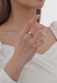 Кольцо из серебра с фианитом