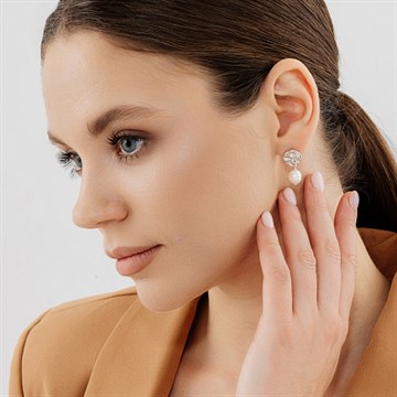 Серьги из серебра с жемчугом