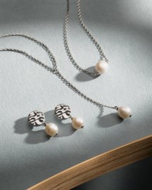 Серьги из серебра с жемчугом