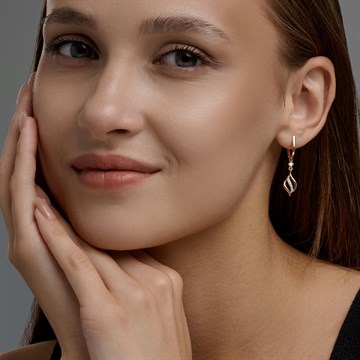 Серьги из&nbsp;золота с&nbsp;фианитом