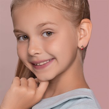 Серьги из&nbsp;золота с&nbsp;эмалью