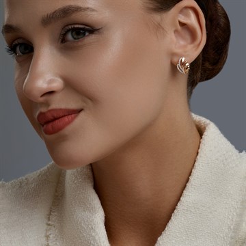 Серьги из&nbsp;золота с&nbsp;фианитом