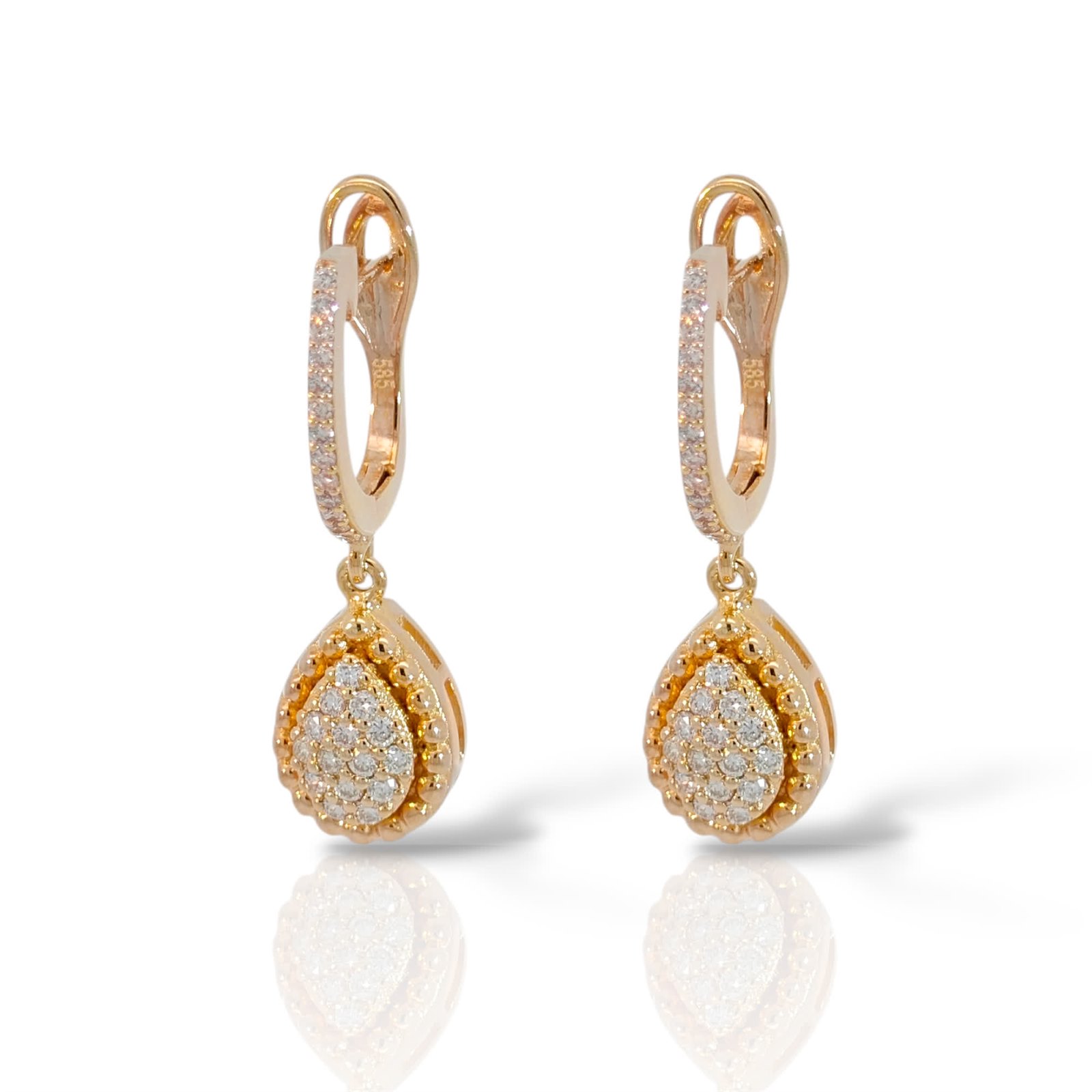 Серьги из&nbsp;лимонного золота с&nbsp;Бриллиантом