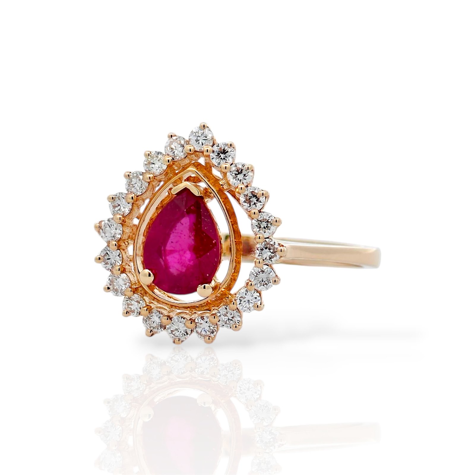 Кольцо из&nbsp;лимонного золота с&nbsp;Бриллиантом и&nbsp;рубином