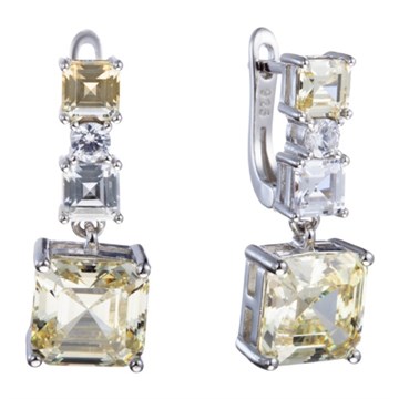 Серьги из&nbsp;серебра с&nbsp;фианитом