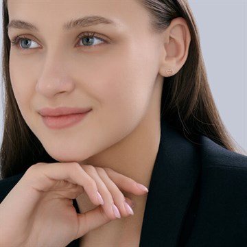 Серьга из&nbsp;золота