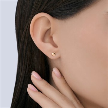 Серьга из&nbsp;золота