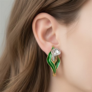 Серьги из&nbsp;лимонного золота с&nbsp;сапфиром, Бриллиантом и&nbsp;эмалью