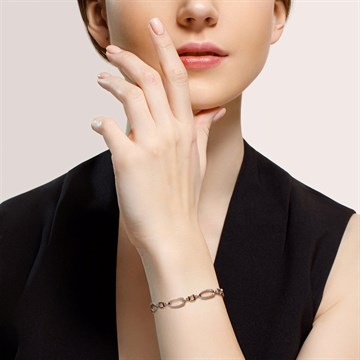 Браслет из&nbsp;серебра с&nbsp;фианитом