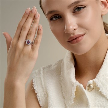 Кольцо из&nbsp;серебра с&nbsp;Аметистом и&nbsp;фианитом