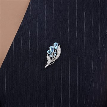 Брошь из&nbsp;серебра с&nbsp;топазом и&nbsp;фианитом