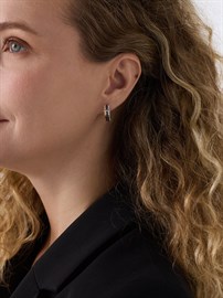 Серьги из&nbsp;золота с&nbsp;Бриллиантом