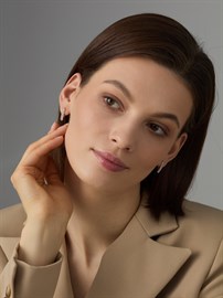 Серьги из&nbsp;золота с&nbsp;Бриллиантом
