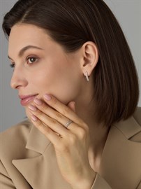 Серьги из&nbsp;золота с&nbsp;Бриллиантом