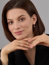 Серьги из&nbsp;золота с&nbsp;рубином и&nbsp;Бриллиантом