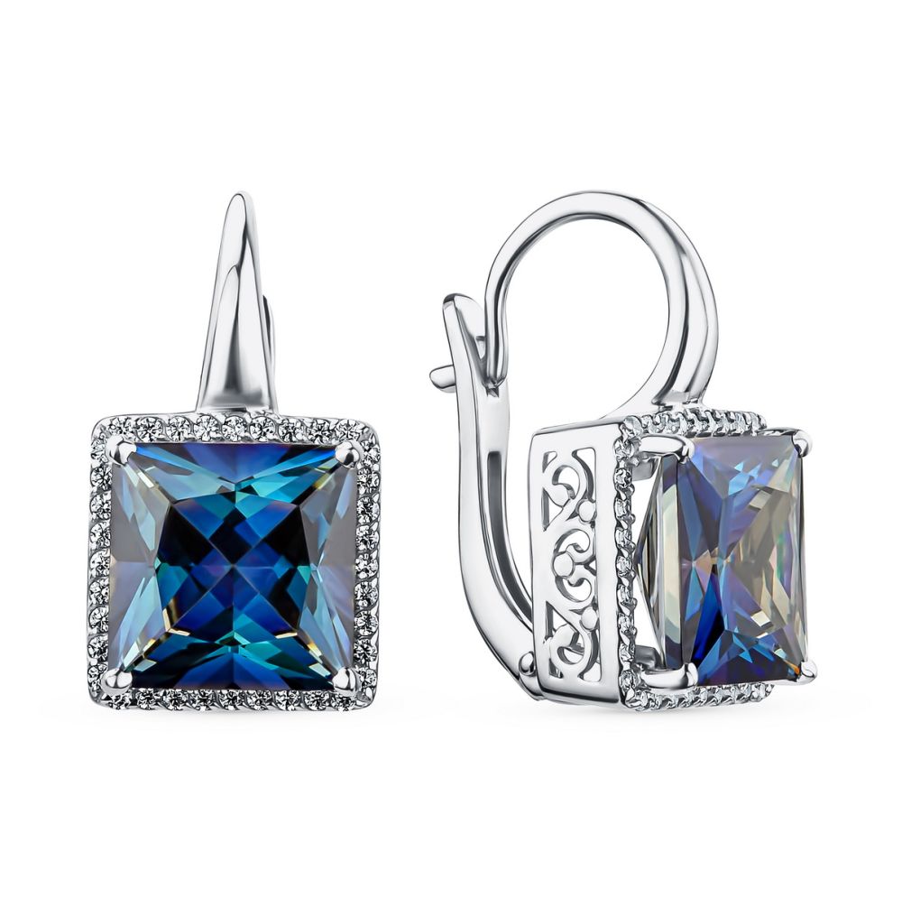 Серьги из&nbsp;серебра с&nbsp;фианитом