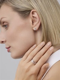 Кольцо из&nbsp;серебра с&nbsp;Бриллиантом