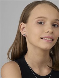 Серьги из&nbsp;серебра с&nbsp;Бриллиантом