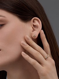 Серьги из&nbsp;серебра с&nbsp;фианитом