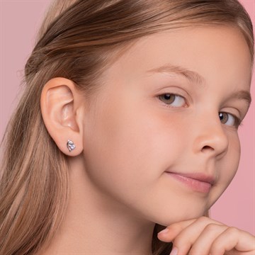 Серьги из&nbsp;серебра с&nbsp;фианитом